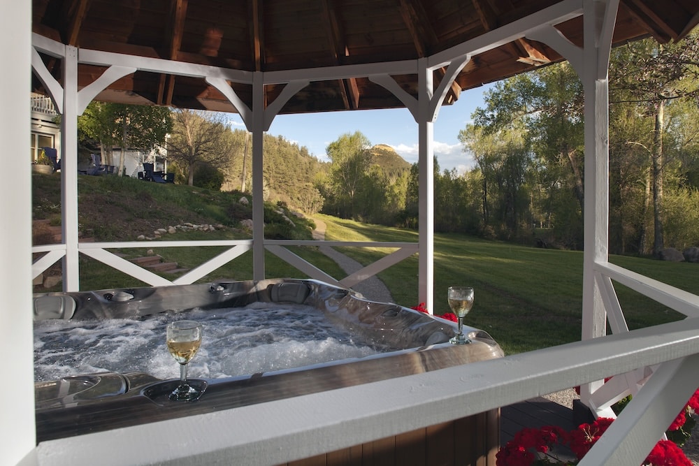 Hot tub and gazebo - the perfect place to unwind after mountain biking in Durango, Colorado